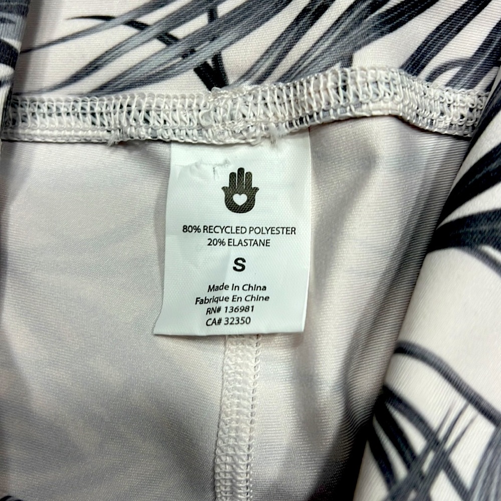 Spiritual Gangster Intent 7/8 High Waist Leggings in Palm NWOT (S) - Picture 11 of 12